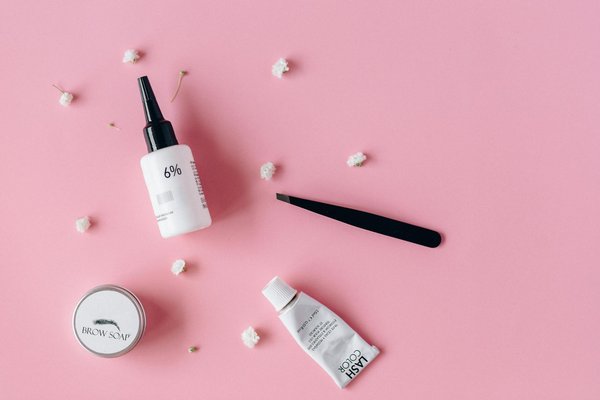 Comment choisir la meilleure brosse à cheveux pour des cheveux lisses et sans frisottis?